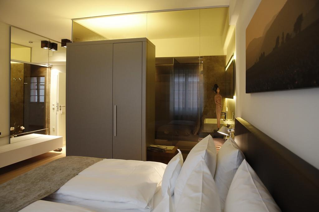 Weinhaus Henninger Hotel Kallstadt Bagian luar foto