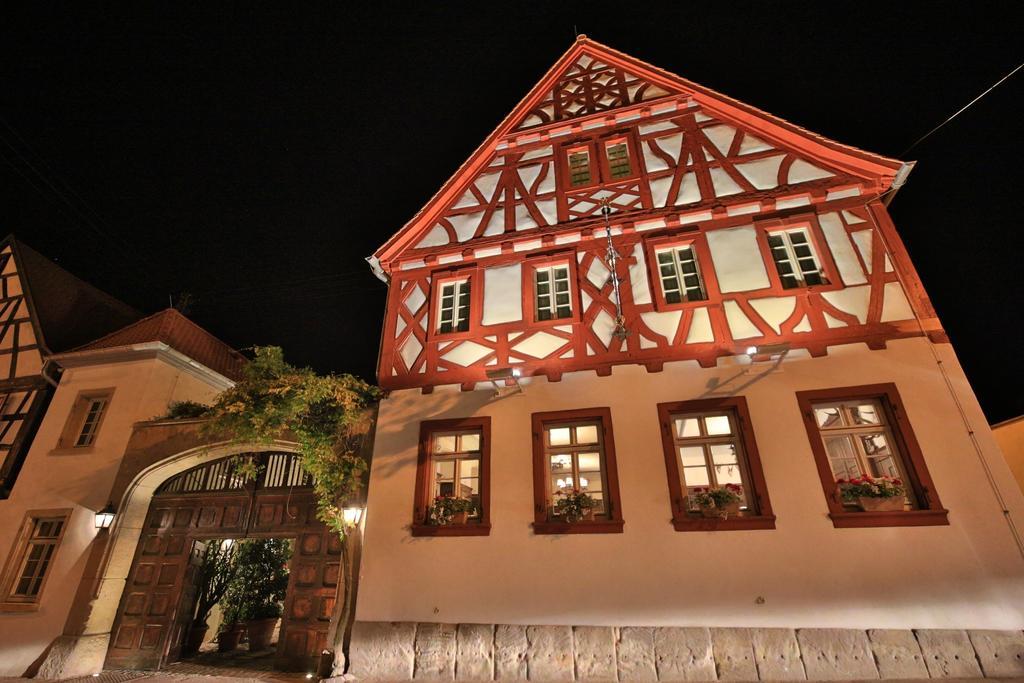 Weinhaus Henninger Hotel Kallstadt Bagian luar foto
